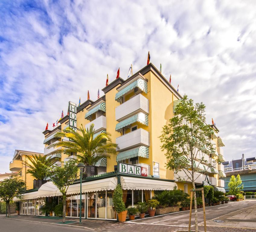 Hotel Al Prater Lignano Sabbiadoro Exterior photo