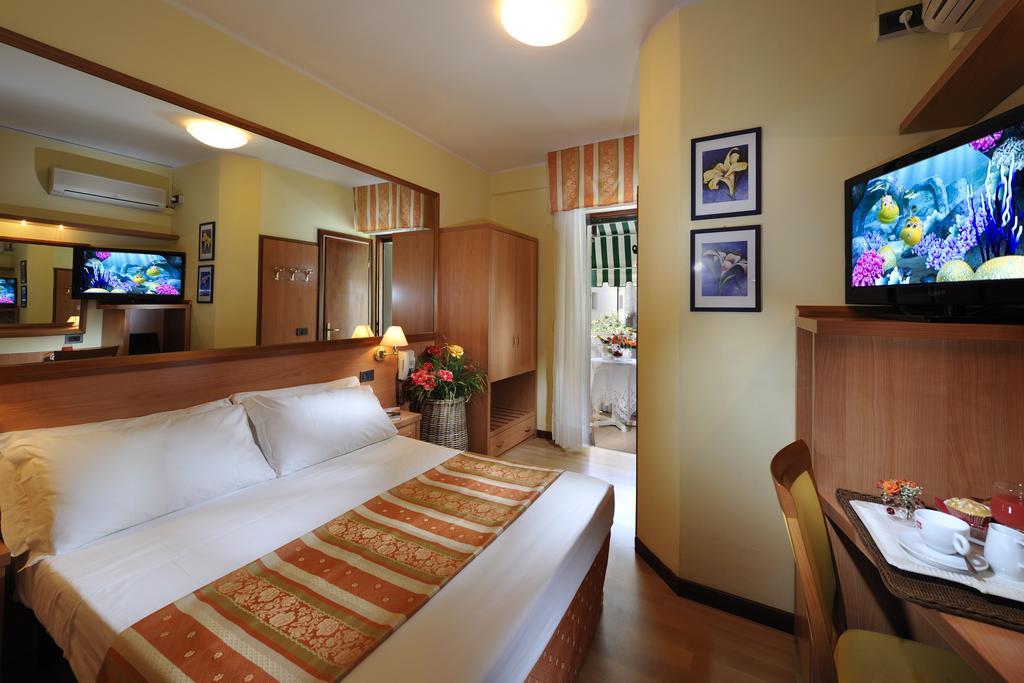 Hotel Al Prater Lignano Sabbiadoro Exterior photo