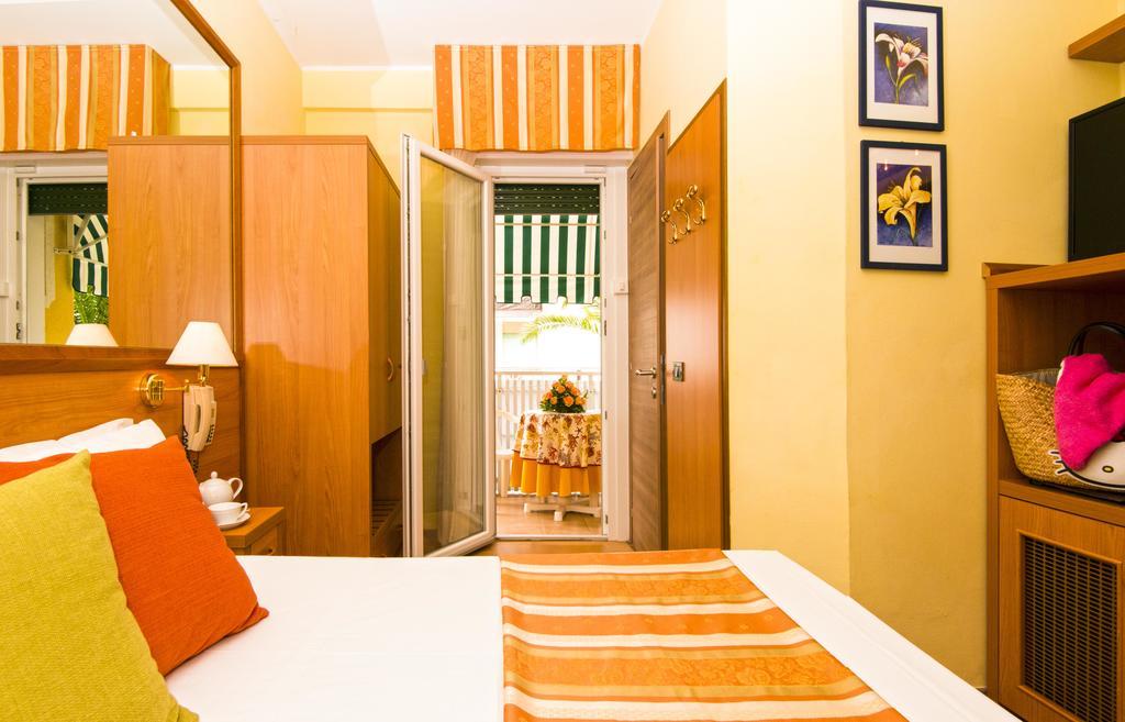 Hotel Al Prater Lignano Sabbiadoro Exterior photo